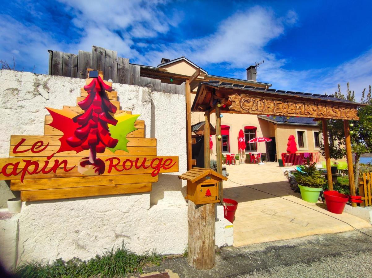 Le Sapin Rouge - Restaurant - Bar - Chambres D'Hotes Artigues  Eksteriør bilde