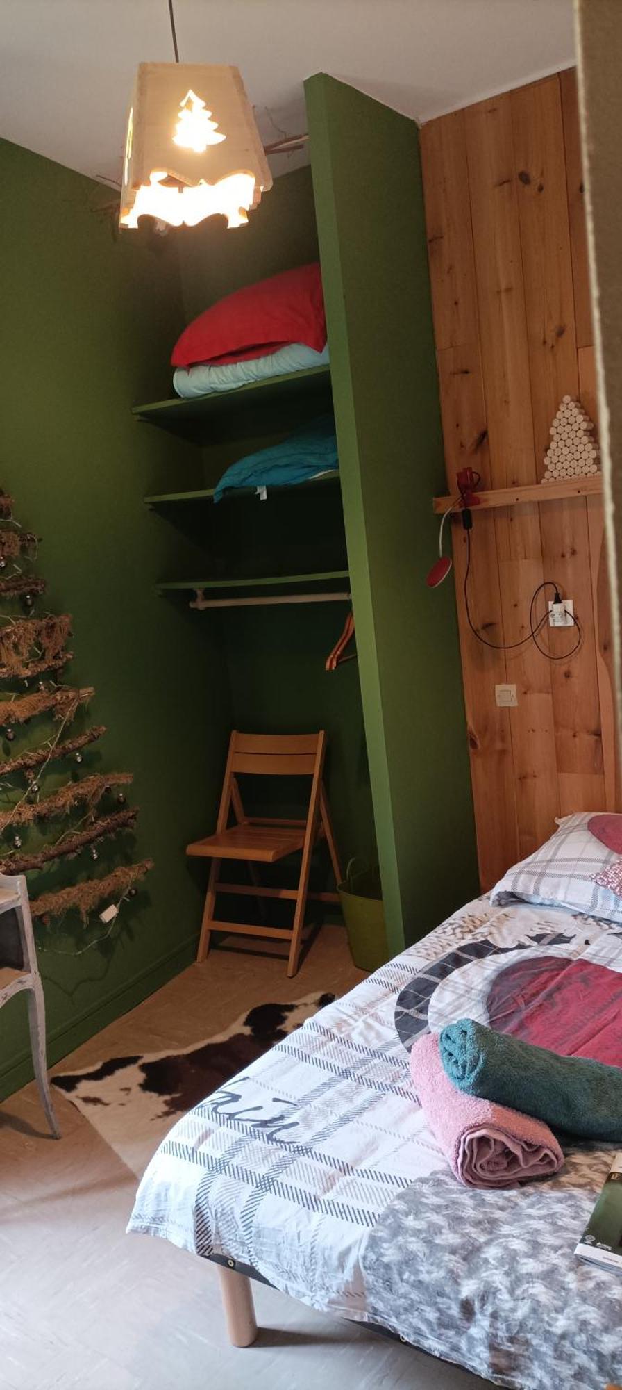 Le Sapin Rouge - Restaurant - Bar - Chambres D'Hotes Artigues  Eksteriør bilde